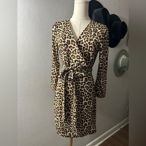 Fun and sexy leopard wrap dress - size small